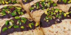 طرز تهیه قرابیه گردویی به روش تبریزی و با طعمی بی نظیر