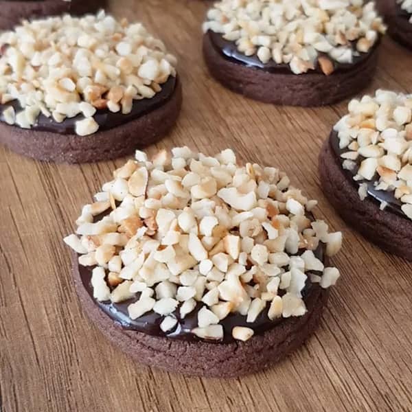 طرز تهیه قرابیه فندقی , دستور پخت قرابیه فندقی