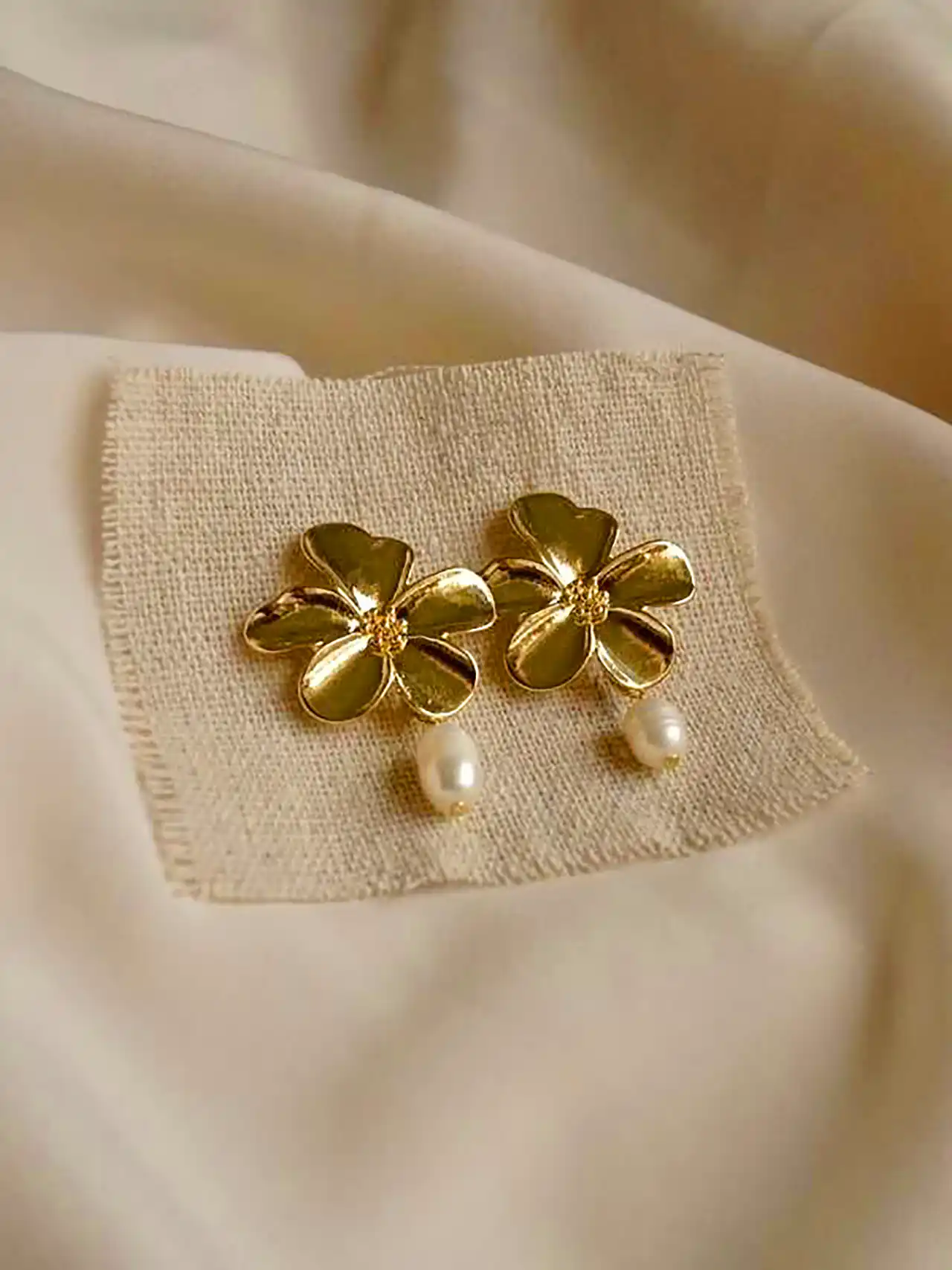 گوشواره طلا شیک و جذاب