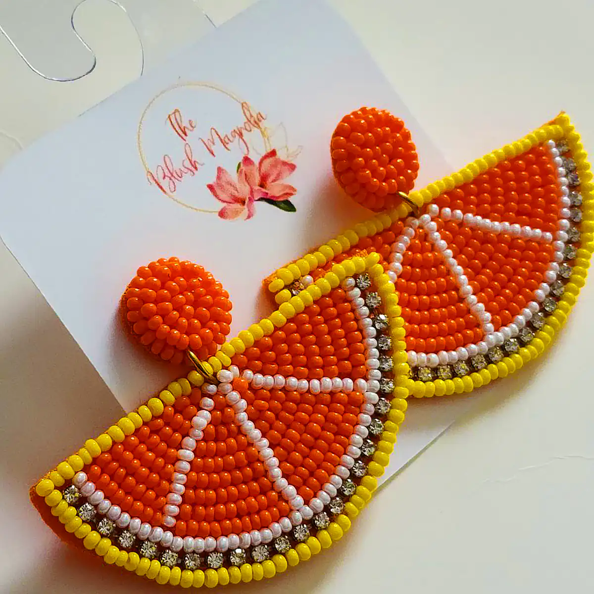 گوشواره دست ساز مهره ای