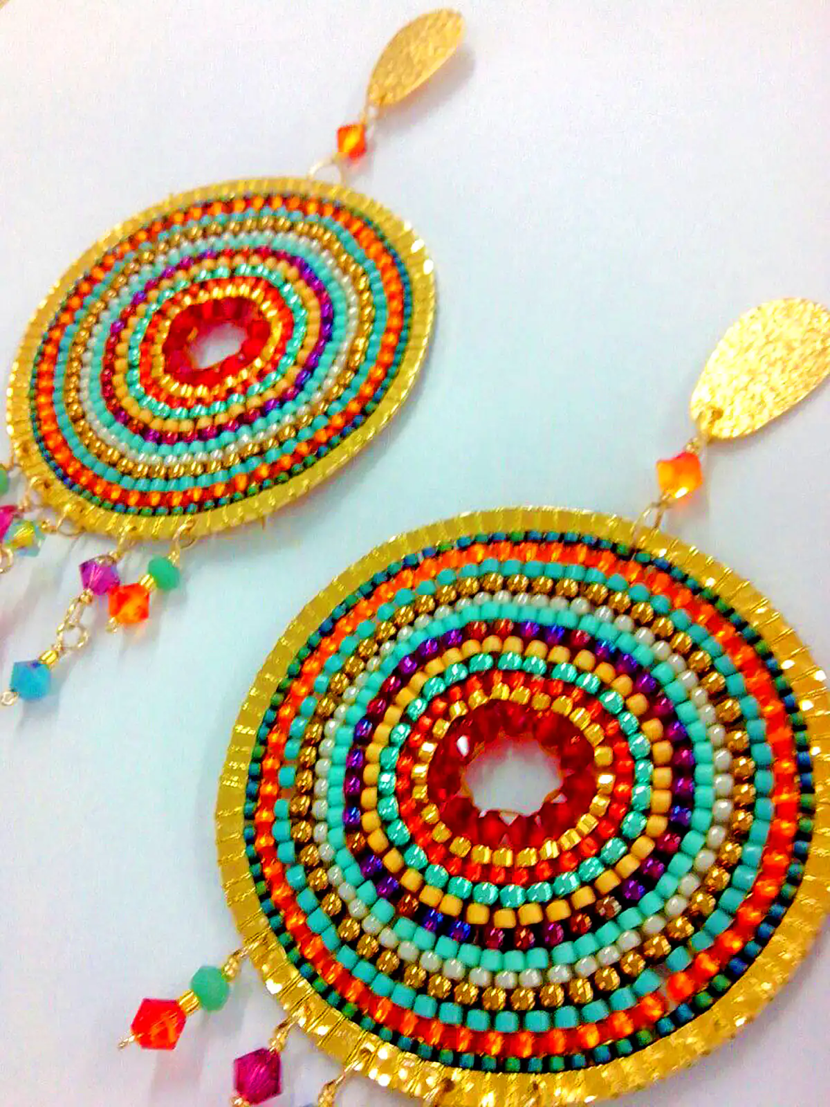 گوشواره دست ساز مهره ای