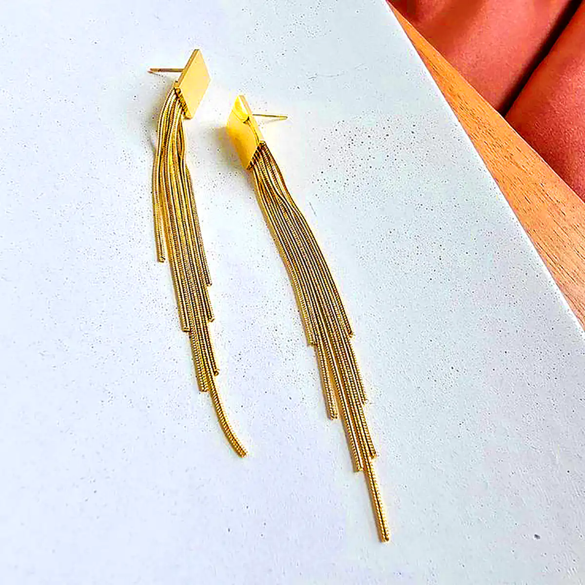 گوشواره شرابه ای طلا