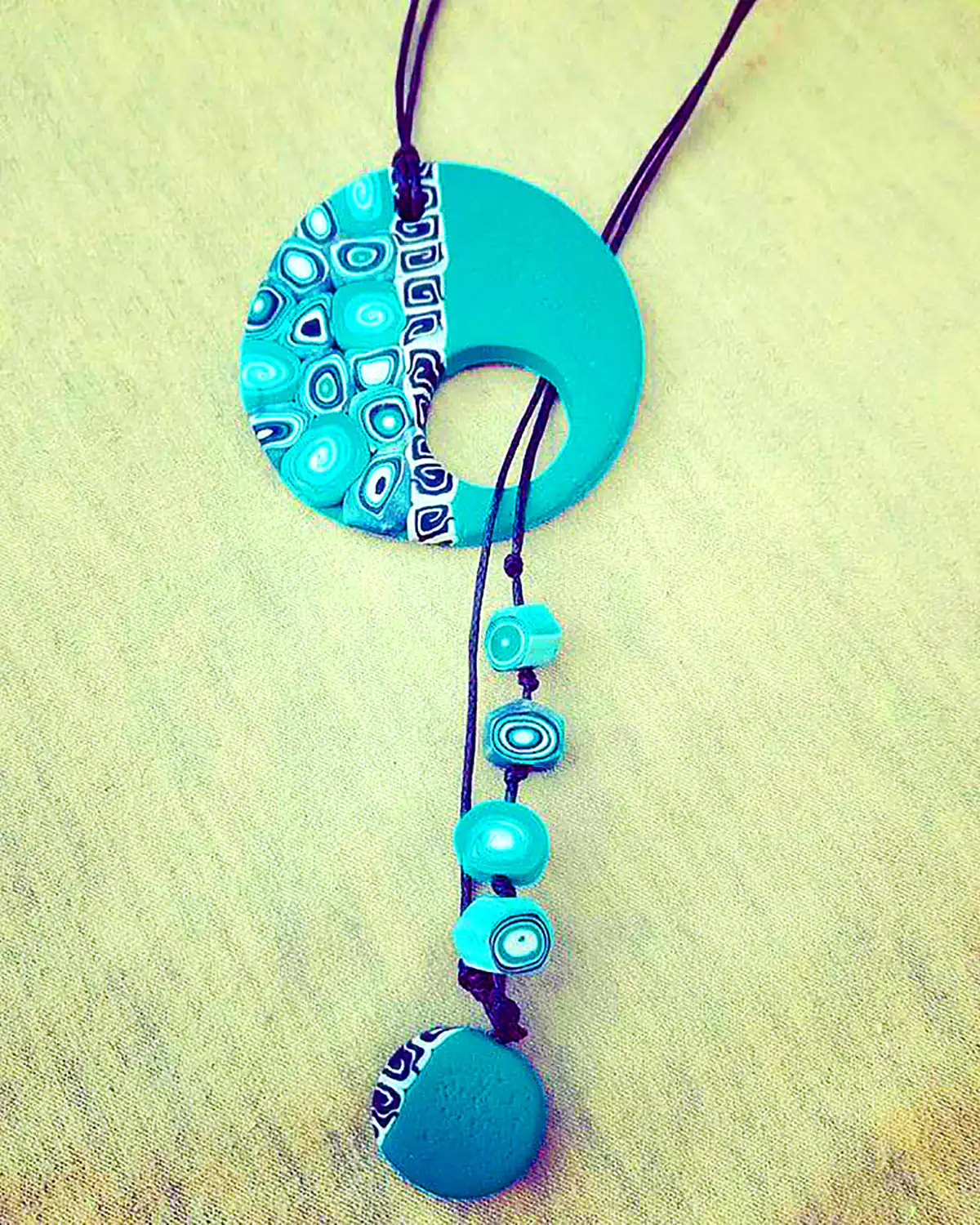 گردنبند سنگی ساحلی