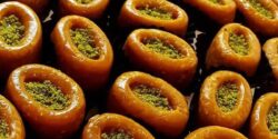 طرز تهیه حلوای کنجد به روش سنتی و طعمی بی نظیر