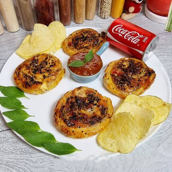 طرز تهیه پیتزا لقمه‌ای