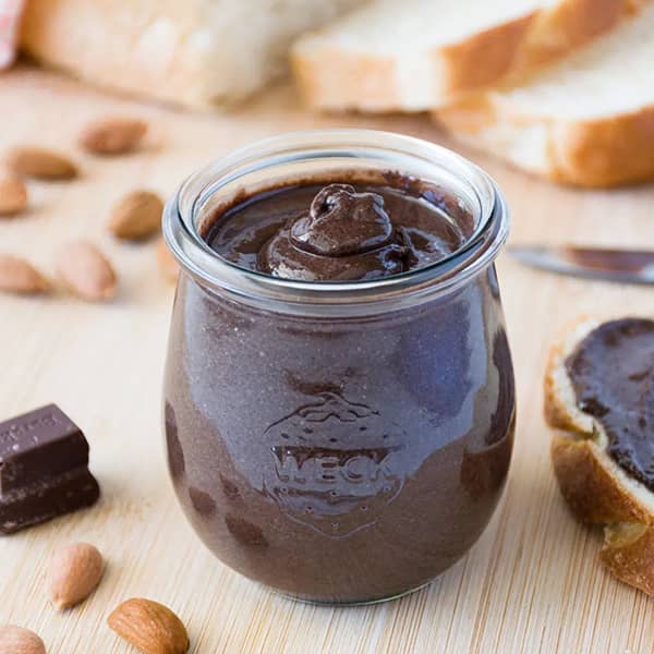 طرز تهیه کره بادام شکلاتی