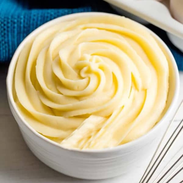 طرز تهیه کرم پاتیسیر برای روی کیک طرز تهیه کرم پاتیسیر رزا منتظمی فرق کرم پاتیسیر و کرمفیل طرز تهیه کرم پاتیسیر بدون نشاسته طرز تهیه کرم پاتیسیر با خامه کرم پاتیسیر بدون زرده طرز تهیه کرم وسط کیک با نشاسته ذرت طرز تهیه کرم ساده برای روی کیک