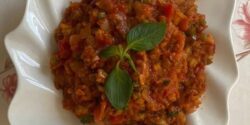 طرز تهیه خوراک بادمجان کبابی ساده با طعمی بی نظیر