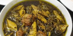 طرز تهیه خورش ریواس به روش مجلسی و با طعمی بی نظیر