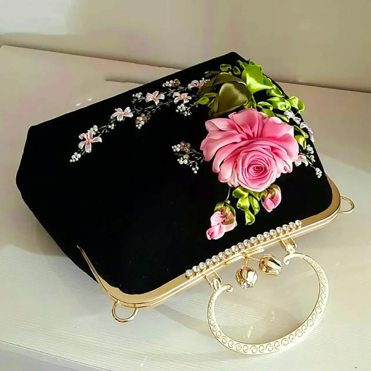 کیف مجلسی ربان دوزی شده