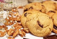 طرز تهیه کوکی گردویی شکلاتی