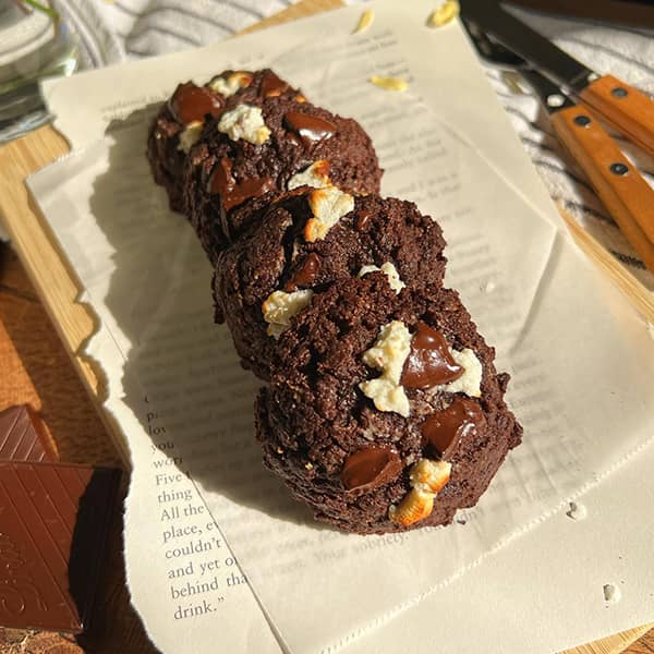 طرز تهیه کوکی شکلات و پنیر فتا