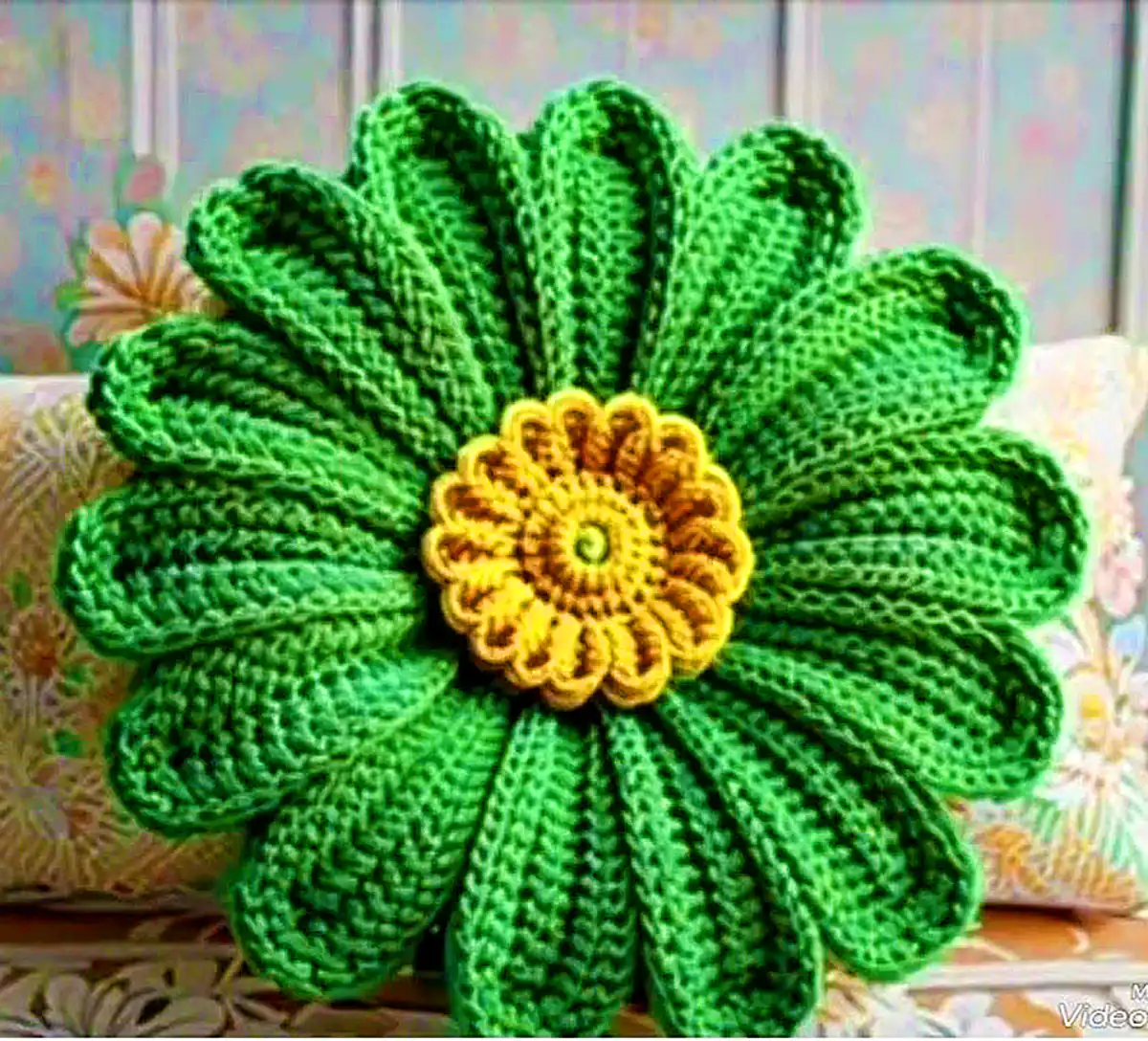 کوسن هنری و زیبا بافتنی