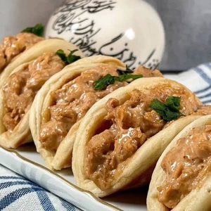 طرز تهیه لقمه با نان پیتا