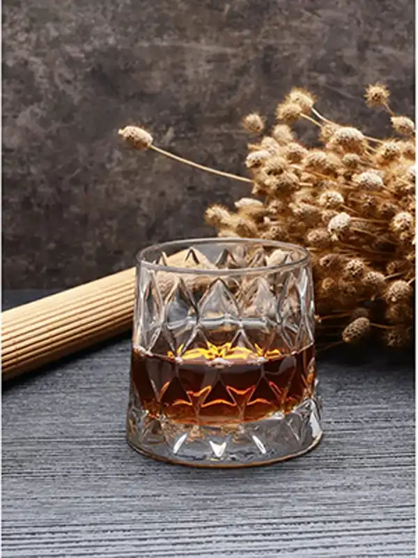 مدل لیوان + دنیایی از طرح و مدل ‌های بی ‌نظیر لیوان