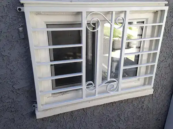 مدل پنجره آهنی جدید + جدیدترین طرح‌های مینیمال،کلاسیک و صنعتی پنجره آهنی اینجاست