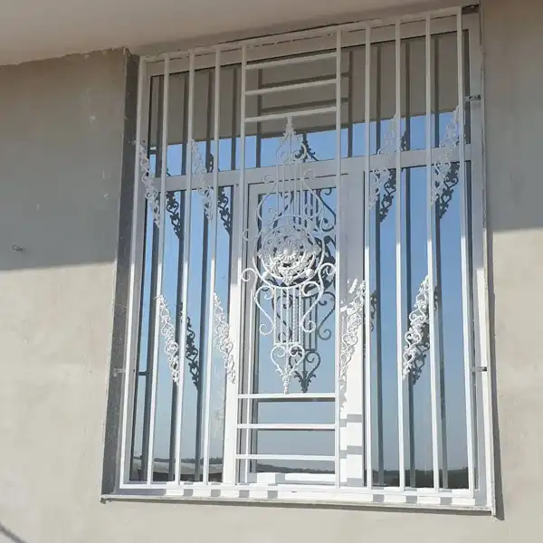 مدل پنجره آهنی جدید + جدیدترین طرح‌های مینیمال،کلاسیک و صنعتی پنجره آهنی اینجاست