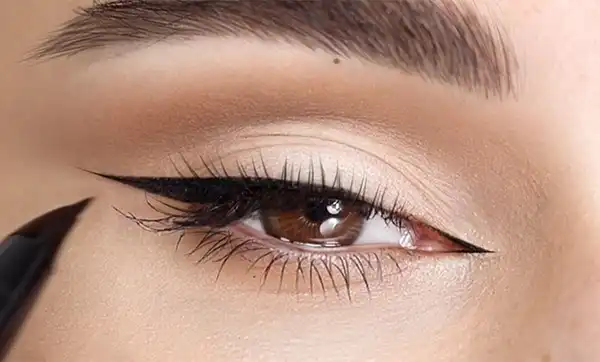 مدل خط چشم نازک + زیباترین مدل خط چشم نازک برای خاص پسندها