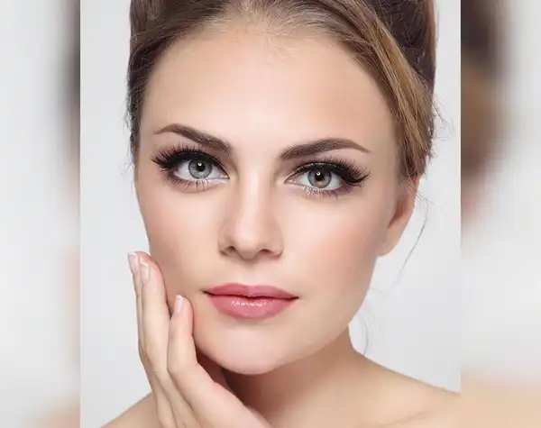 مدل آرایش ابرو + چهره ای شاداب و زیبا با مدل آرایش ابرو جذاب