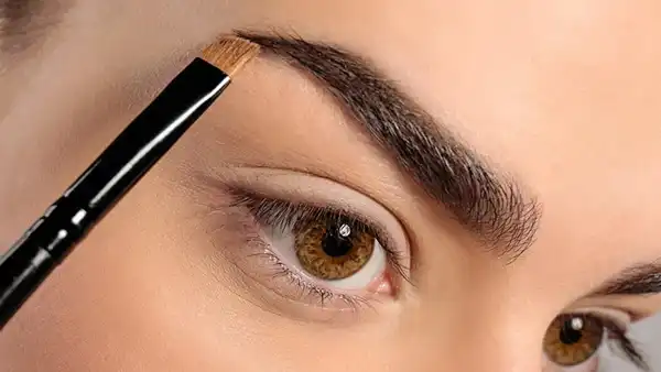 مدل آرایش ابرو + چهره ای شاداب و زیبا با مدل آرایش ابرو جذاب
