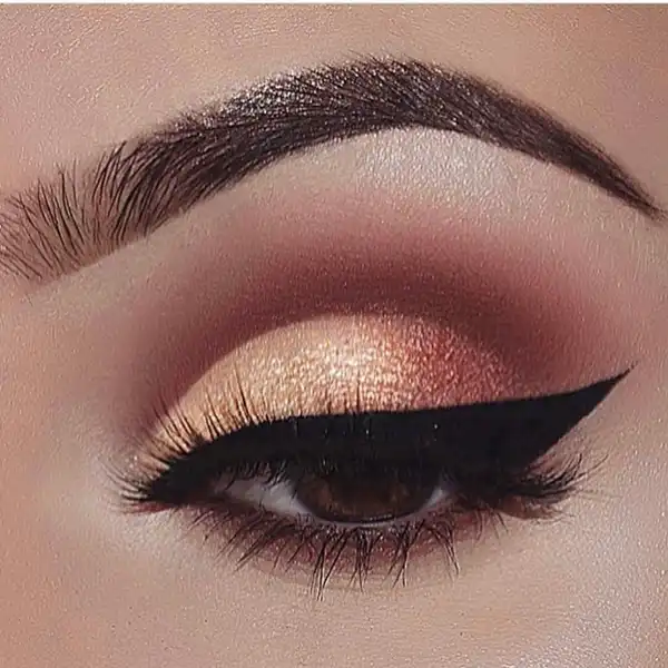 مدل آرایش ابرو + چهره ای شاداب و زیبا با مدل آرایش ابرو جذاب