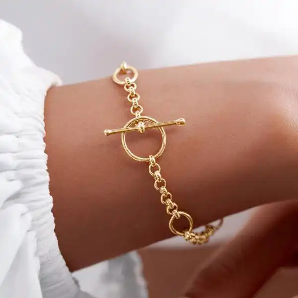 مدل دستبند طلای قفلی + جذابیتی بینظیر از ظرافت در مدل دستبند طلای قفلی شیک