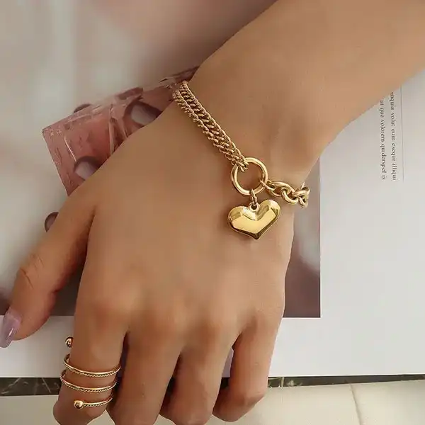 مدل دستبند طلای قفلی + جذابیتی بینظیر از ظرافت در مدل دستبند طلای قفلی شیک