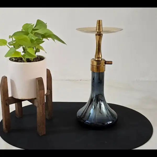 مدل قلیان برنجی + مدلهای متنوع قلیان برنجی که با ویژگی‌ها و طرح‌های منحصر به فرد خود، تجربه‌ی مصرف قلیان را به جذابیت بیشتری می‌رسانند