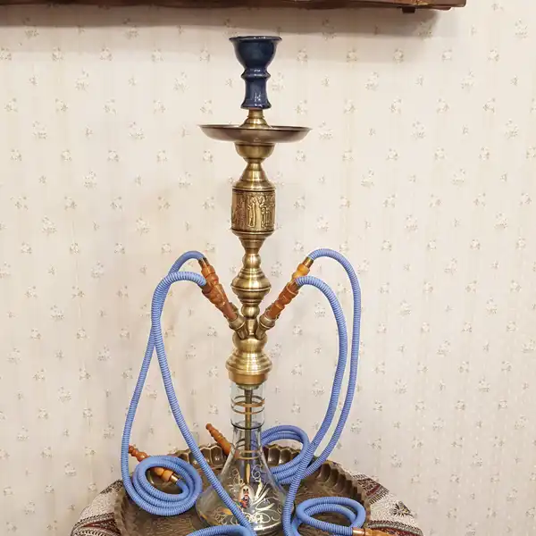 مدل قلیان برنجی + مدلهای متنوع قلیان برنجی که با ویژگی‌ها و طرح‌های منحصر به فرد خود، تجربه‌ی مصرف قلیان را به جذابیت بیشتری می‌رسانند