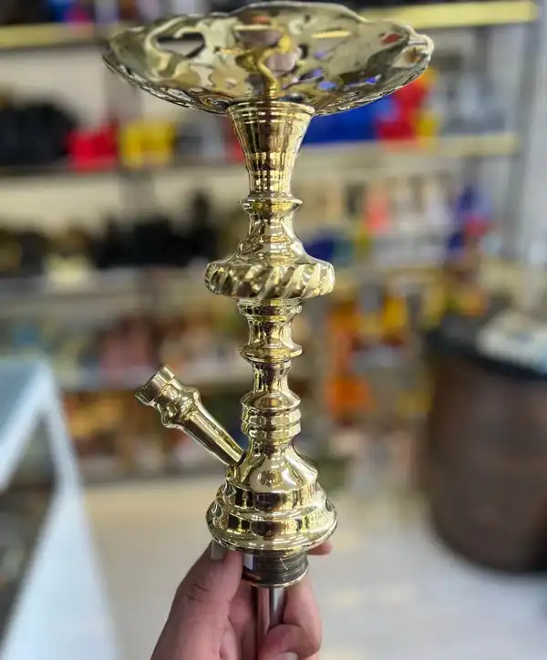مدل قلیان برنجی + مدلهای متنوع قلیان برنجی که با ویژگی‌ها و طرح‌های منحصر به فرد خود، تجربه‌ی مصرف قلیان را به جذابیت بیشتری می‌رسانند