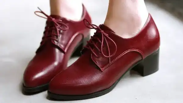 مدل کفش اداری زنانه + ظاهری رسمی و شیک با مدل کفش اداری زنانه با دوختی ظریف