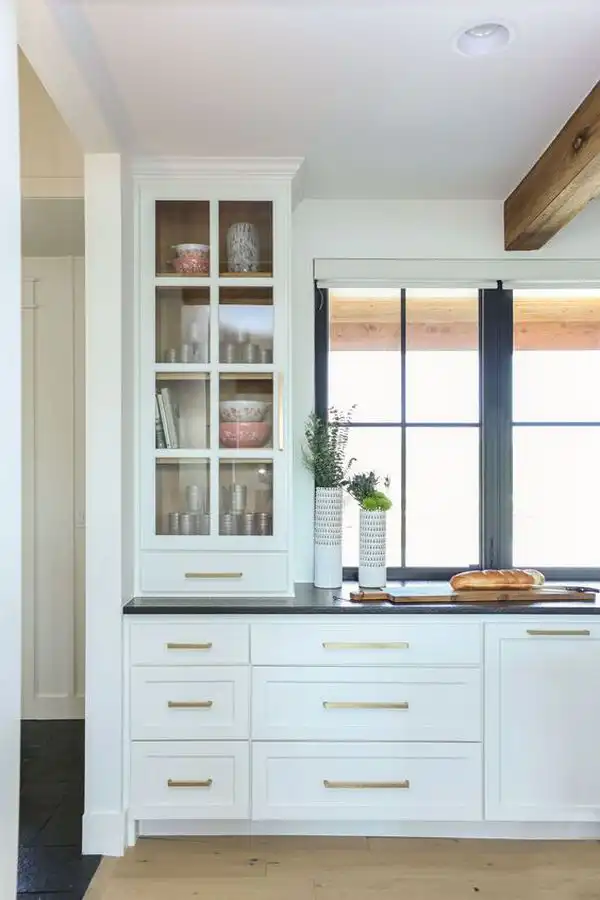 مدل کابینت برای آشپزخانه پنجره دار + مدل کابینت برای آشپزخانه پنجره دار لوکس و خاص 