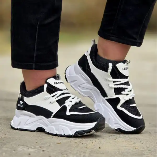 مدل کفش اسپرت دخترانه جدید + استایل شیک‌ و جسور با مدل کفش اسپرت دخترانه جدید