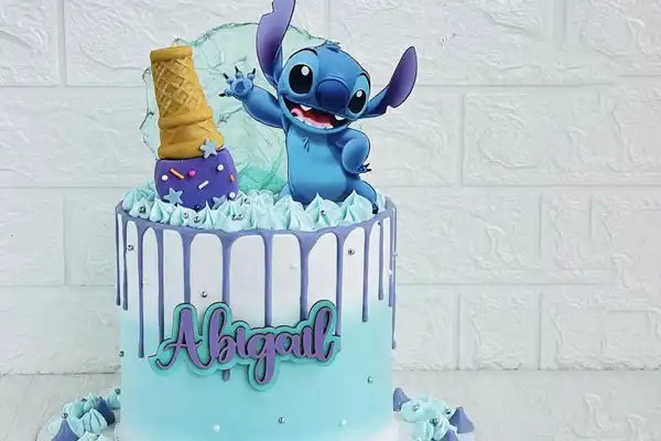 مدل کیک استیج + میزی شیک و خاص با مدل کیک استیج مناسب کوچولوهای شما