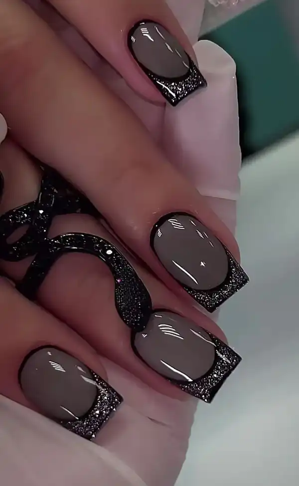 مدل لاک ناخن جدید + مدل‌های جدید طراحی لاک ناخن برای استایلی خاص و جذاب