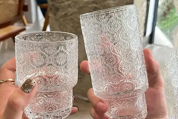 مدل لیوان شیک + نمونه‌ای خاص برای پذیرایی بینظیر با مدل لیوان شیک