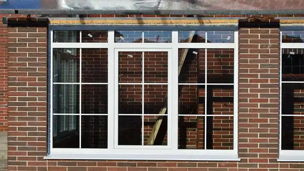 مدل پنجره آهنی ویلایی + از محبوب‌ترین گزینه‌ها در میان مشتریان مدل پنجره آهنی ویلایی 