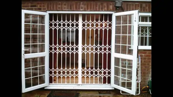 مدل پنجره آهنی ویلایی + از محبوب‌ترین گزینه‌ها در میان مشتریان مدل پنجره آهنی ویلایی 