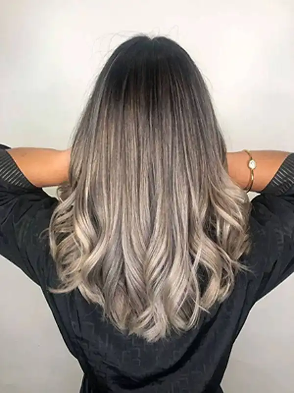 مدل رنگ مو آمبره + چهره شاداب تر با مدل رنگ مو آمبره با طیف رنگی گسترده 