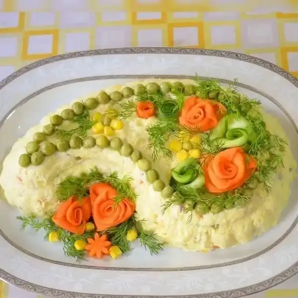 مدل سالاد الویه ساده + جدیدترین تزیینات مدل سالاد الویه ساده برای مهمانی و مجالس 