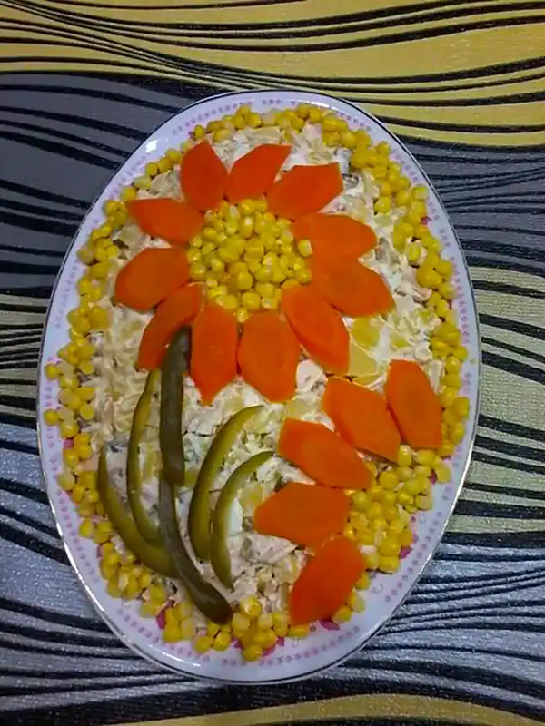 مدل سالاد الویه ساده + جدیدترین تزیینات مدل سالاد الویه ساده برای مهمانی و مجالس 