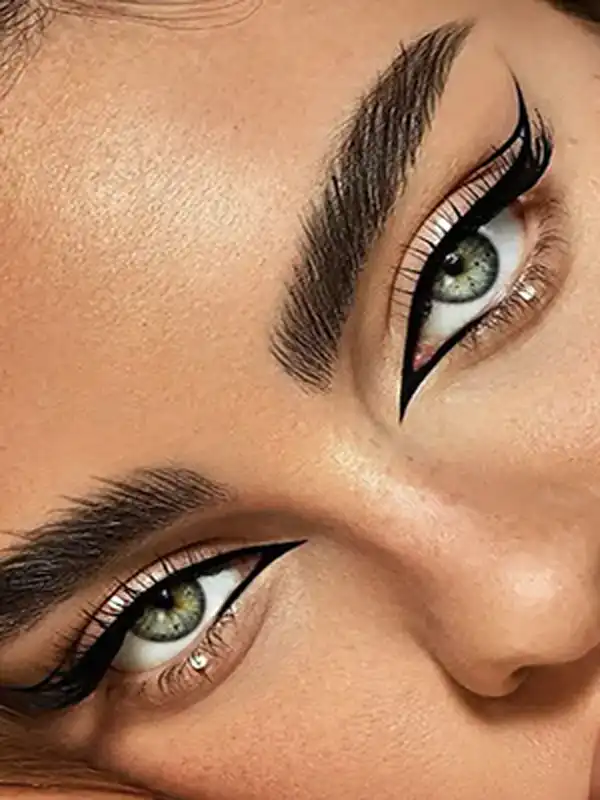 مدل تاتو خط چشم گربه ای + مدل تاتو خط چشم گربه ای و جلوه جادویی و گیرا چشمها 