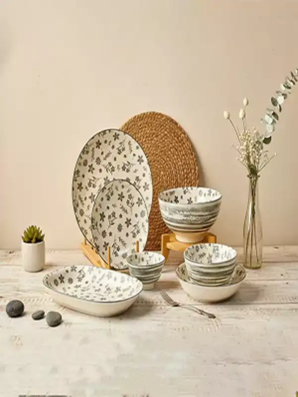 مدل ظرف غذاخوری جدید + میزی جذاب و چشمگیر با مدل ظرف غذاخوری جدید