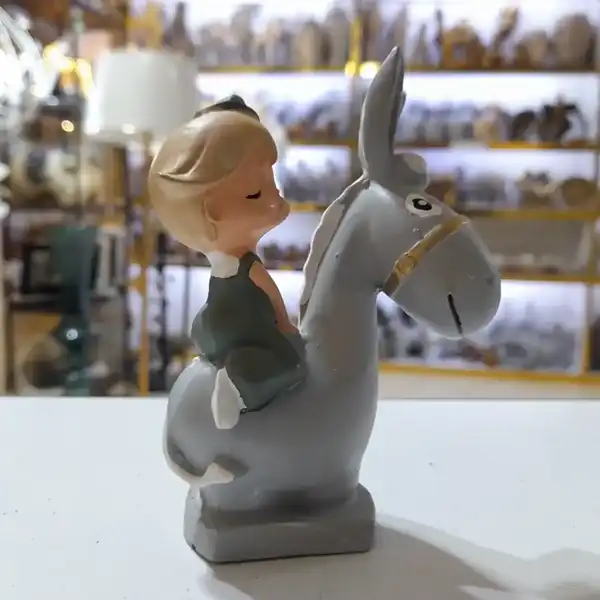 مجسمه فانتزی + مجسمه فانتزی خاص یک اثر هنری مدرن و خلاقانه