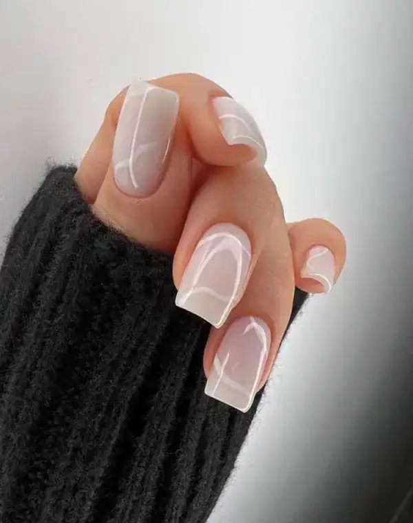 ناخن امبره سفید شاین + درخشش و ظرافت بیپایان با ناخن امبره سفید شاین