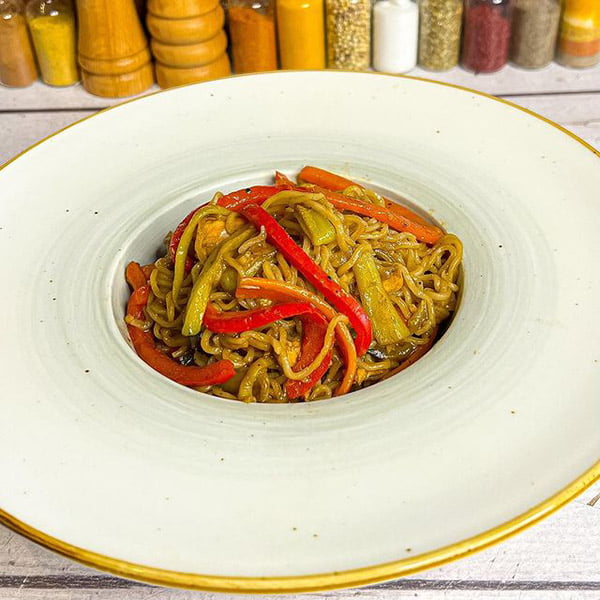 طرز تهیه نودل سبزیجات