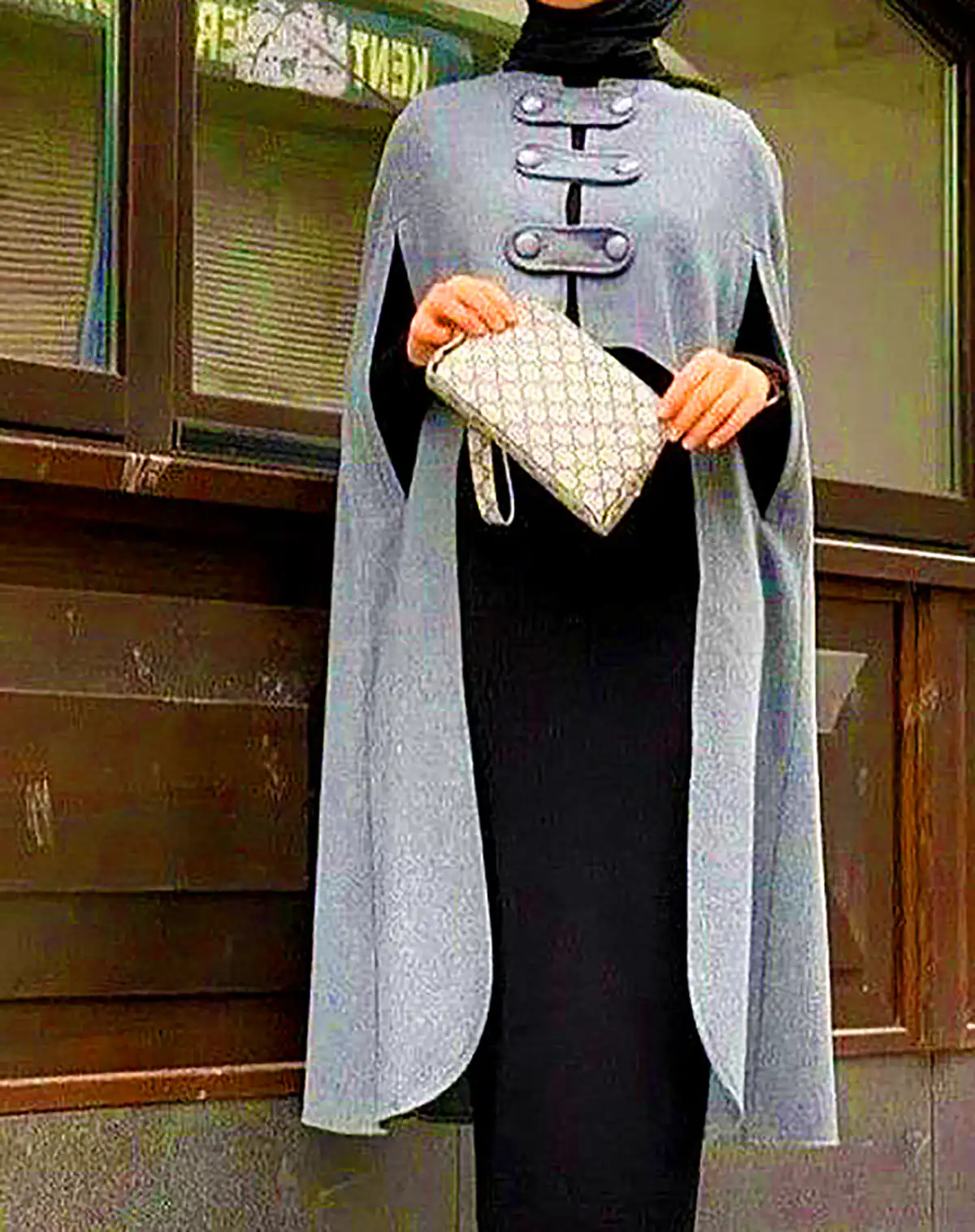پانچ فوتر زنانه