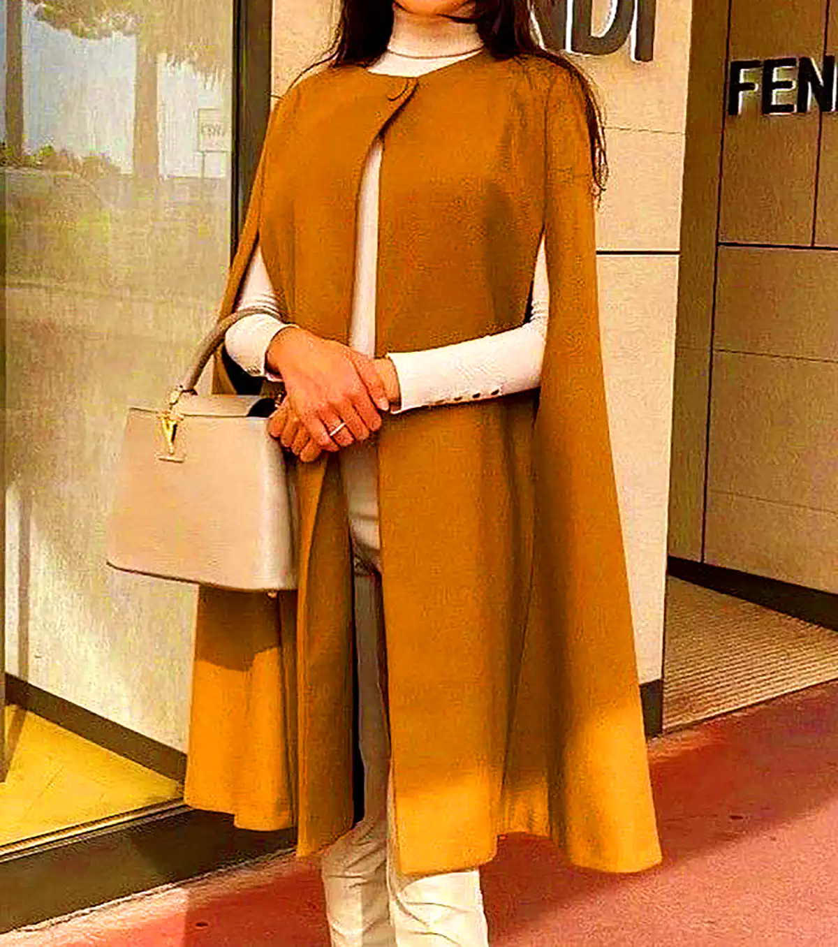 پانچ فوتر زنانه