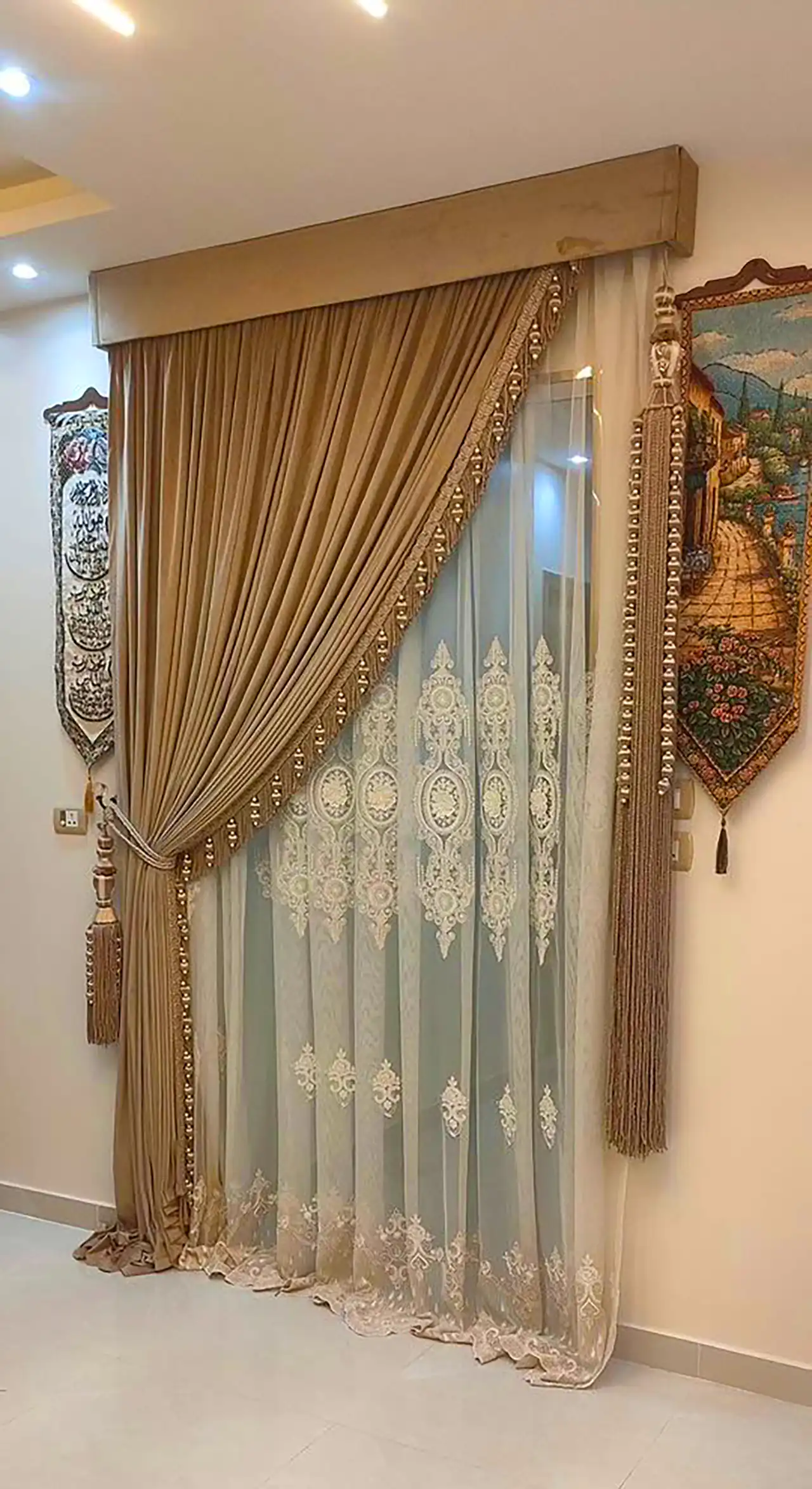 پرده پانچ برای پذیرایی
