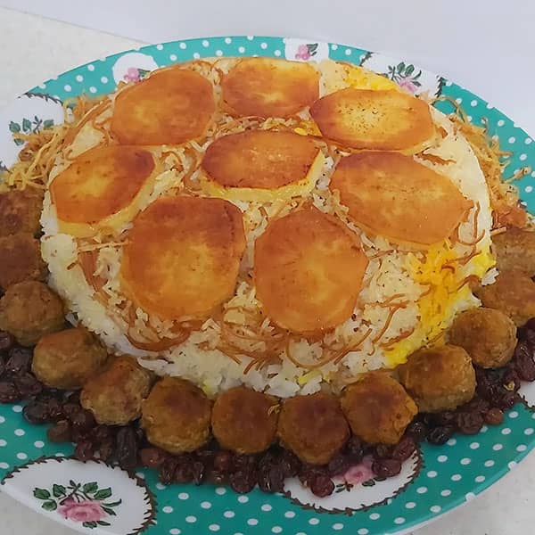 طرز تهیه رشته پلو با گوشت قلقلی نی نی سایت رشته پلو با چی خورده میشه رشته پلو با گوشت قلقلی دونفره